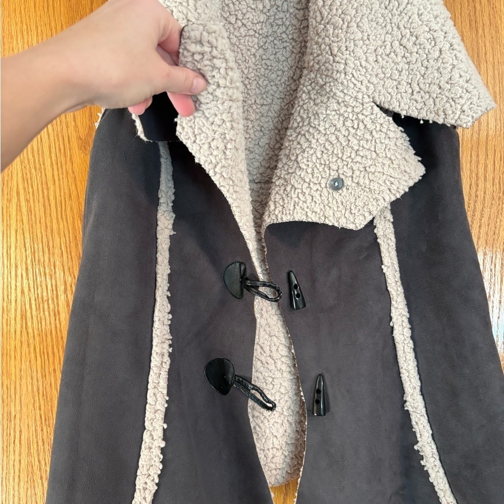 Ellison Cream and Gray Shearling Vest - Picture 2 of 4
